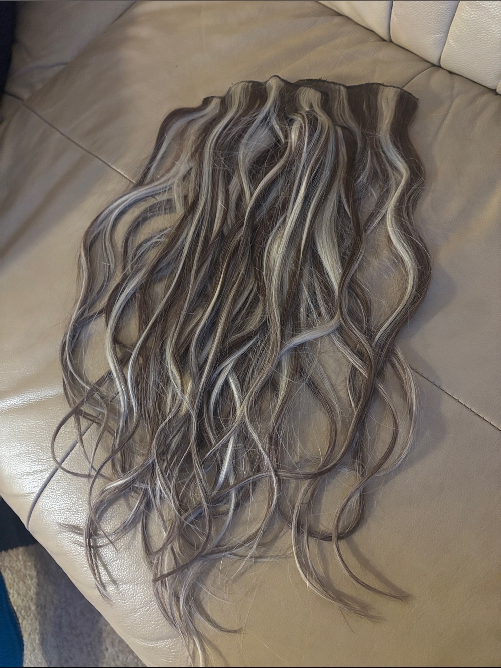 Women’s Wavy Clip-In 18” Hair Extensions - Ash Brown with Blonde Highlights